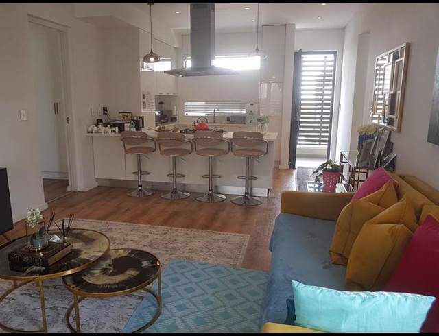 2 BEDROOM APARTMENT FOR SALE IN STEYN CITY